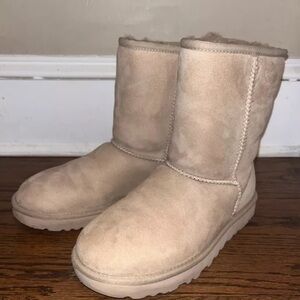 UGG Classic Short II - Size 7 Women’s US - Mustard Seed